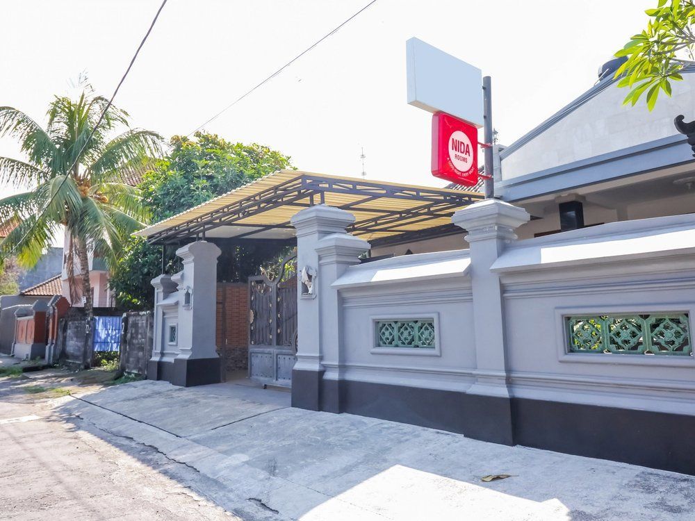 Puri Kusuma Guest House Selemadeg Exterior foto