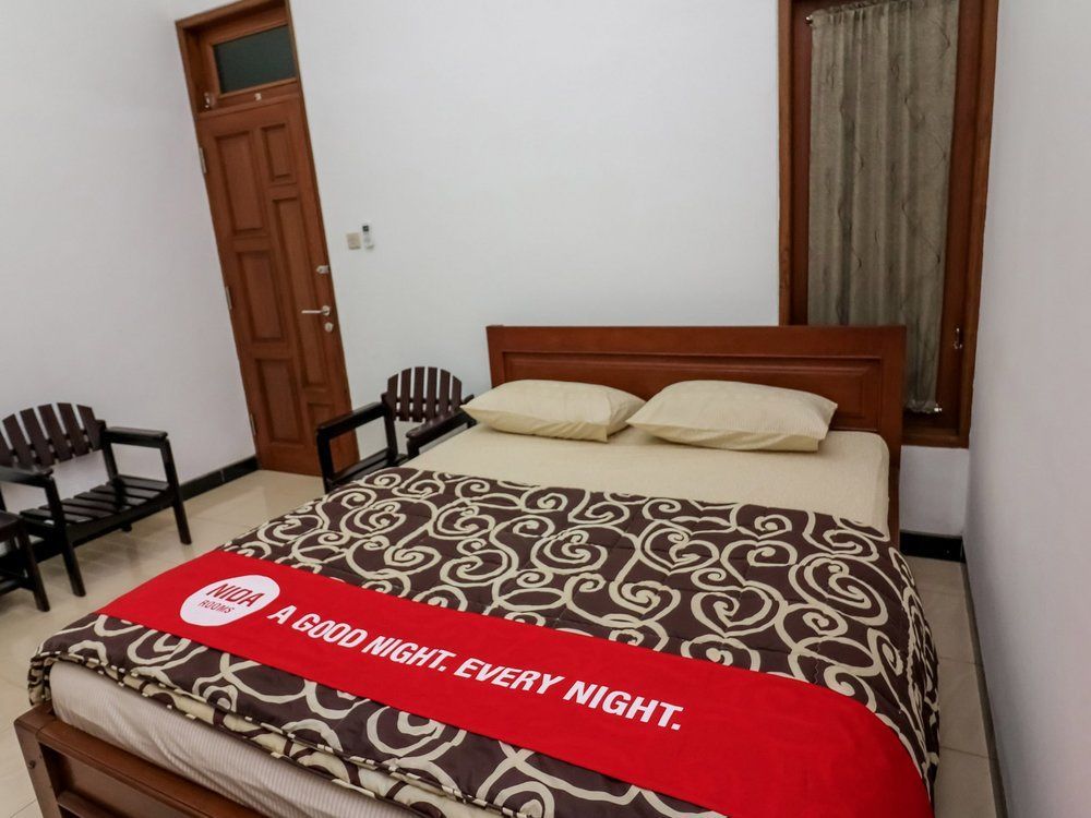 Puri Kusuma Guest House Selemadeg Exterior foto